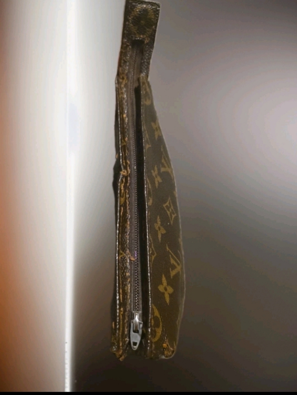 Louis Vuitton Toiletry Monogram Pouch Brown Canvas,unsure of model. - Picture 8 of 9